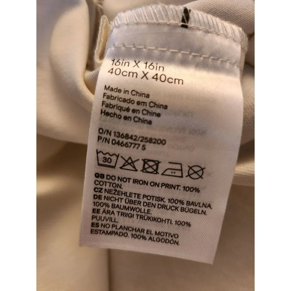 Pillowcase from H&M Home B24